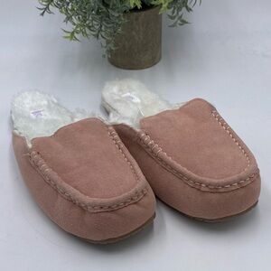 Stars Above‎ Pink Fuzzy Slippers Rubber Sole Sz 7 NWOT